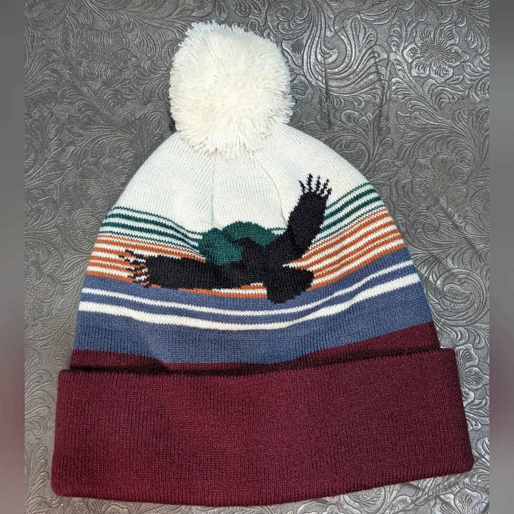 NWOT Turtle Fur Unisex Eagle Design Sunset Striped Winter Beanie Hat w/ Pom Pom